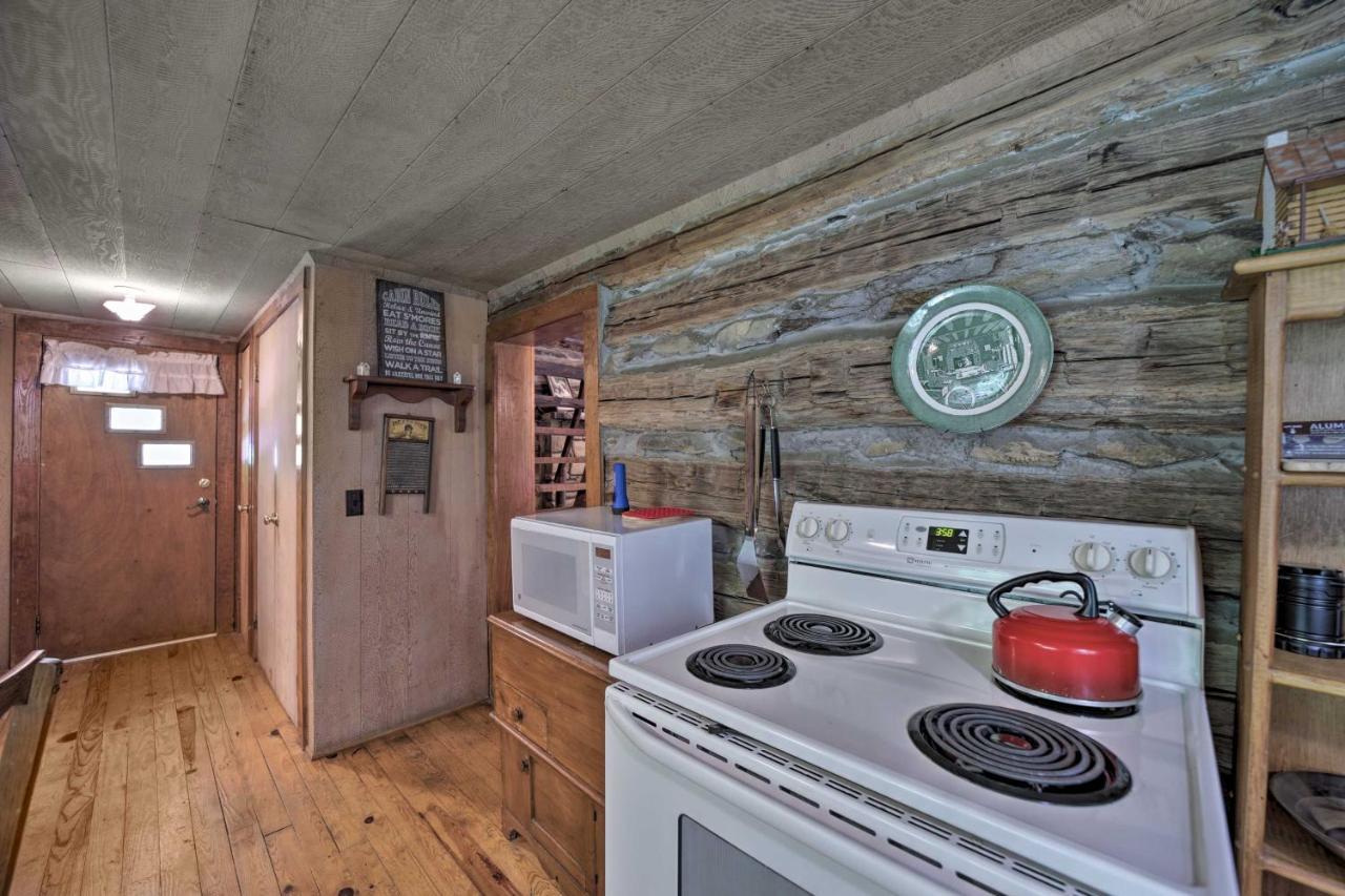Historic Cabin Grill And Hiking Trail Access! Bryson City Exterior photo