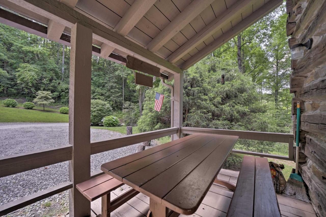 Historic Cabin Grill And Hiking Trail Access! Bryson City Exterior photo